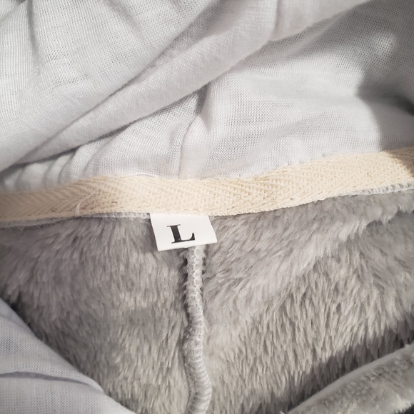 Too small for me - Picture 3 of 4